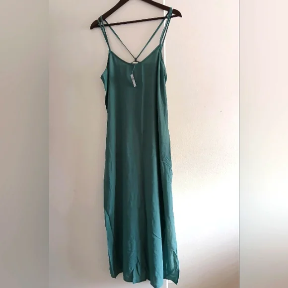 NWT Aerie Dress Gauzy Midi Strappy Side Slits Size M - Picture 3 of 8